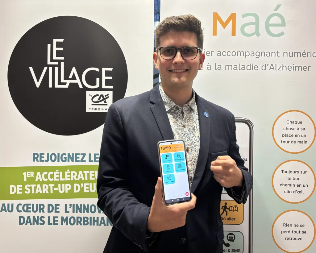 Photo-de-loris-Prabel Loris Prabel, entrepreneur et fondateur de WEchalleng, présentant l'application Maé® dédiée aux troubles de la mémoire et à la maladie d'Alzheimer